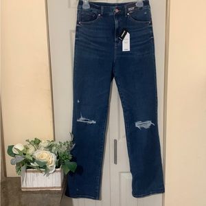 Express modern straight super high rise distressed jeans medium wash/ Size M